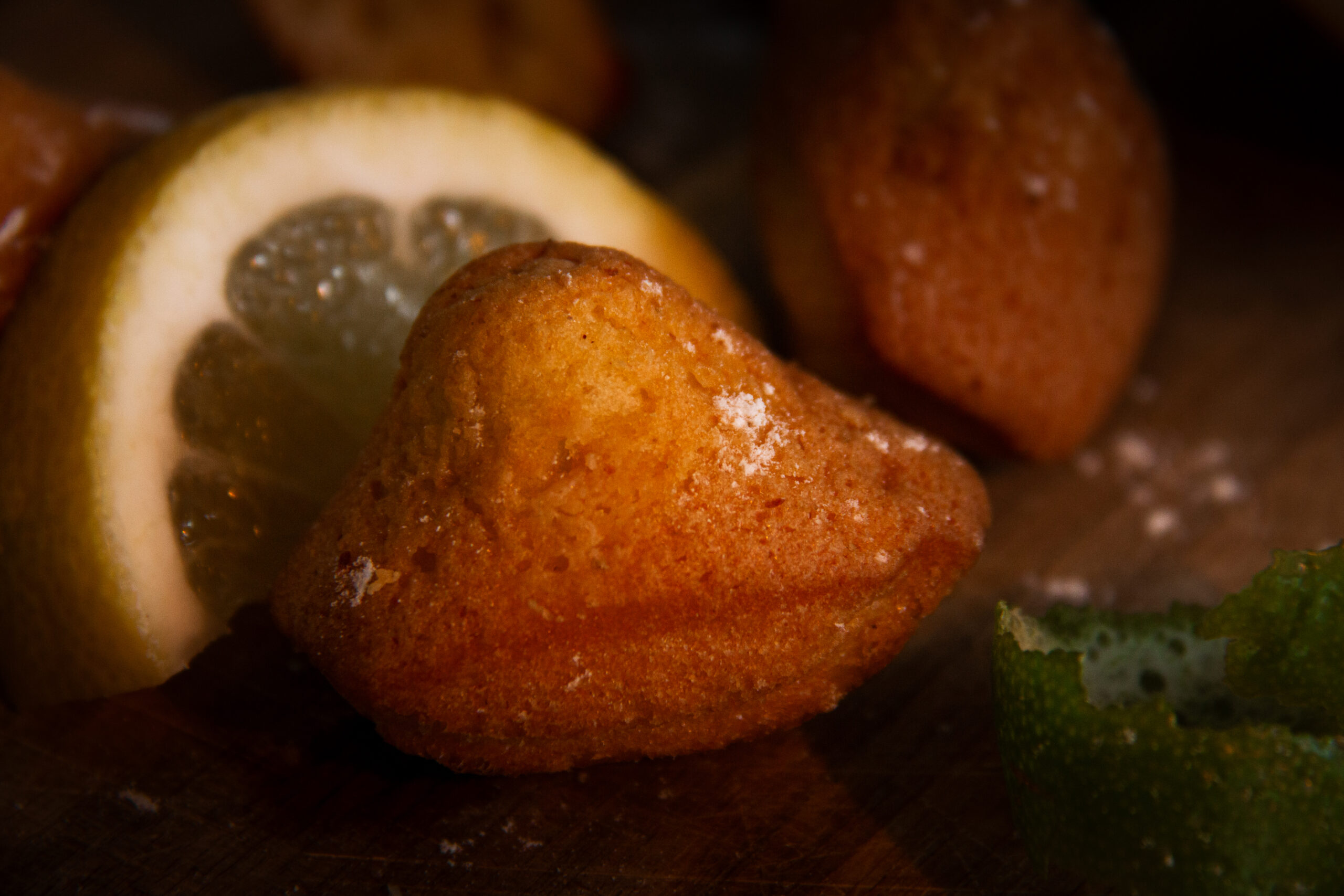 C'est une photo de madeleine au citron